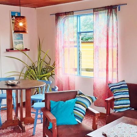 Montana Linda Guest House Orosí Eksteriør bilde