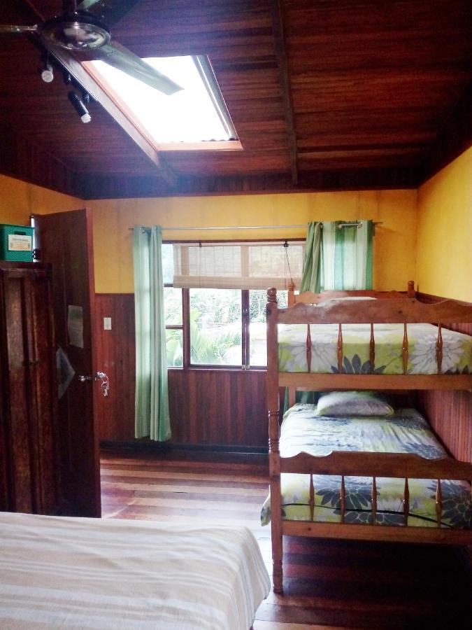 Montana Linda Guest House Orosí Eksteriør bilde