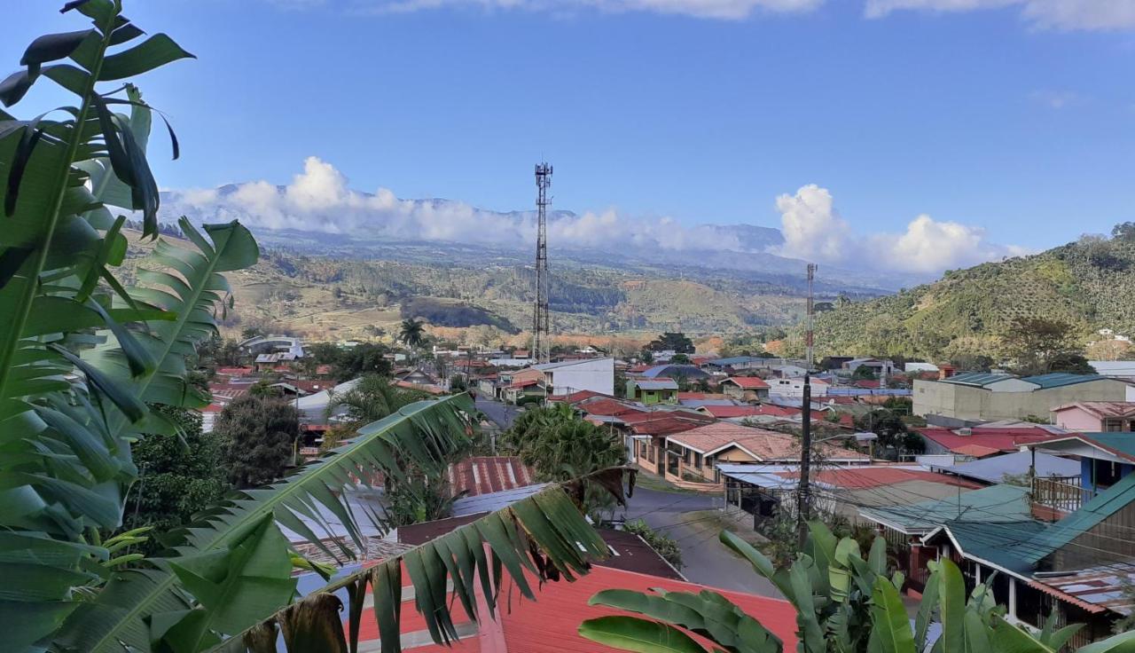Montana Linda Guest House Orosí Eksteriør bilde